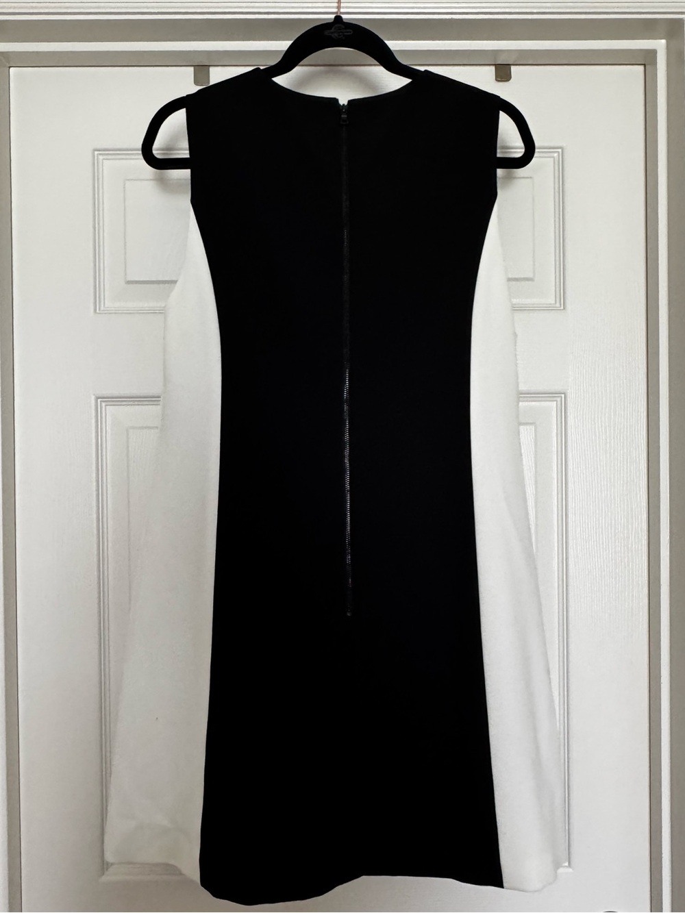 Alice + Olivia Sleeveless Two-Tone Shift Dress | Size 12 | Like New - Picture 2 of 4